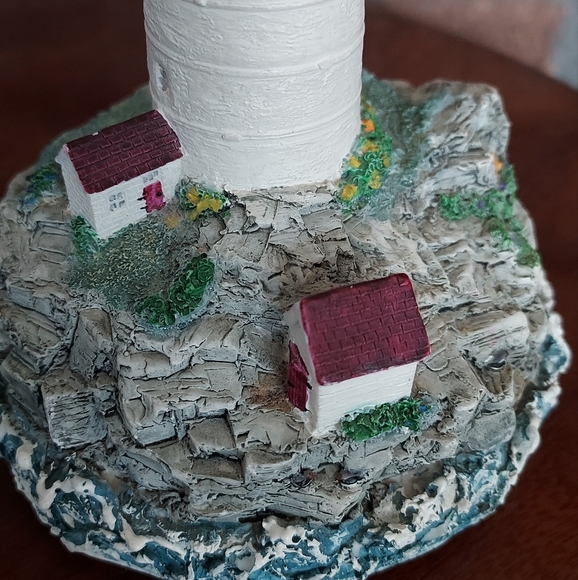 Lighthouse Music Box Plays Ebb Tide Ocean Nautical Decor - Picture 6 of 8